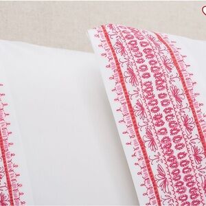 Lilly Pulitzer for Pottern Barn - 2 STD/Queen Pillowcases “ Shell of a Time”